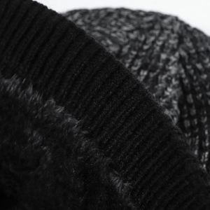 Gorra acrílica con logotipo bordado de Jacquard con lazos de bolas de piel, personaje de playa, regalos de comercio exterior, sombrero de punto, subfábrica al por mayor - Product Image 4