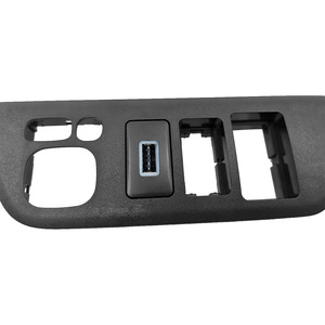 ฝาครอบแผงคอนโซลกลาง Sirui สำหรับ Dongfeng 560 580 พร้อมพอร์ต USB และรองรับการชาร์จเร็ว - Product Image 4