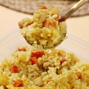 Cina vendita calda Shuanghui conveniente cibo di riso autoriscaldante farina di riso istantaneo - Product Image 1