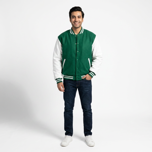 Veste de style universitaire pour homme en vert forêt et blanc, doublure matelassée, bordure côtelée rayée, fermeture à boutons pression, mode streetwear urbaine - Product Image 1