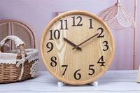Horloge murale en bois avec chiffres découpés au laser, aiguilles en bois, cadre en bois de pin, décoration moderne pour la maison.
