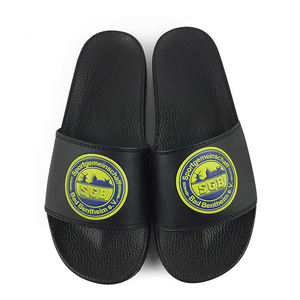 Greatslides Chaussures Pantoufles Femme, Pantoufles pour femmes <span class=keywords><strong>2023</strong></span>, Claquettes plates noires unisexes, Pantoufles personnalisées avec logo 3D - Product Image 1