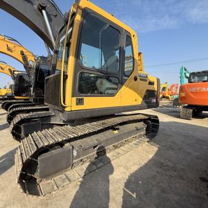 Excavatrice sur chenilles Volvo EC140 14 tonnes 90% neuve Moteur Deutz Certifié EPA CE Modèle 2022 Utilisation agricole Pièces de rechange incluses - Product Image 5