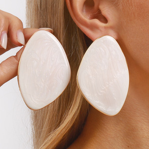Pendientes de Botón Grandes de Estilo Bohemio Dorado, Minimalistas, Modernos, Geométricos, Irregulares, de Moda - Product Image 6