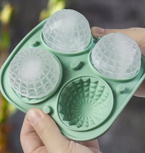 Groothandel Eco-vriendelijke Herbruikbare Argyle IJshockeyblokjes Creatieve IJsbox Vorm Whiskey Siliconen IJsrooster IJsjesbakjes - Product Image 4