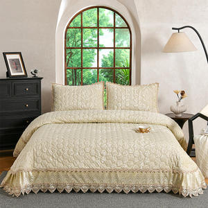 Ensemble de literie 3 pièces de luxe sur mesure OEM ODM, style européen, dentelle à volants, broderie jacquard, housse adaptée avec taies d'oreiller - Product Image 4