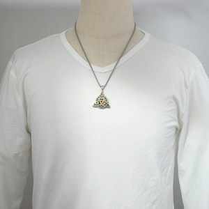 Yunnique-collar con colgante triangular celta vikingo de acero inoxidable para hombre, diseño geométrico, símbolo de estrella y luna, regalo de joyería de moda - Product Image 3