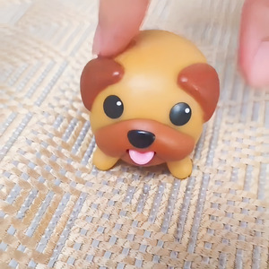 Giocattolo Squishy a Forma di Cucciolo con Lingua Sporgente, Divertente Giocattolo Antistress Sensoriale per Bambini e Adulti - Product Image 6