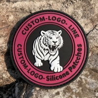 Fabricant en gros de patchs en PVC souple, en silicone et en caoutchouc PVC, avec logo 2D et 3D en relief, personnalisés pour vêtements et étiquettes de vêtements