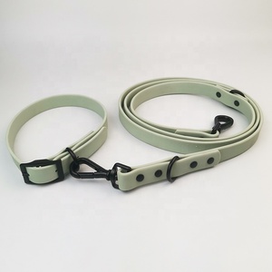 <span class=keywords><strong>Collar</strong></span> de perro de PVC personalizado de lujo de nuevo diseñador al por mayor y conjunto de correa impermeable suave con artículos personalizados para adiestrar mascotas - Product Image 1