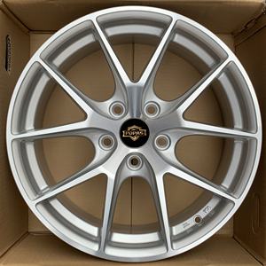 Fabricant Vente 4x100 4X108 4x114.3 5X100 5X108 5x114.3 5X112 5X120 15 <span class=keywords><strong>16</strong></span> 17 18 19 Moyeux <span class=keywords><strong>de</strong></span> <span class=keywords><strong>roue</strong></span> en alliage <span class=keywords><strong>de</strong></span> 20 <span class=keywords><strong>pouces</strong></span> pour voitures <span class=keywords><strong>de</strong></span> tourisme - Product Image 6