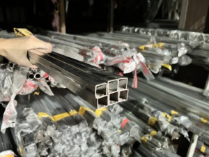 201 304 430 grade 20x20 40x40 50x50 60x60 80x80 100x100 tuyau carré en acier inoxydable - Product Image 6