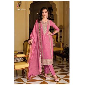 Costume Chinon Salwar Kameez de créateur de qualité standard pour mariage et festival disponible au prix d'exportation - Product Image 1