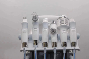 Appareil de beauté multifonctionnel à bulles fines de haute qualité pour usage en salon, machine de nettoyage en profondeur à jet d'oxygène avec Nano Mesogun - Product Image 5