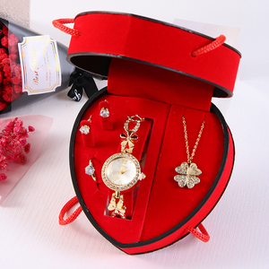 Coffret cadeau de luxe en forme de cœur pour <span class=keywords><strong>la</strong></span> Saint-Valentin ou les célébrations spéciales, avec montre, bagues et collier, parfait - Product Image 2