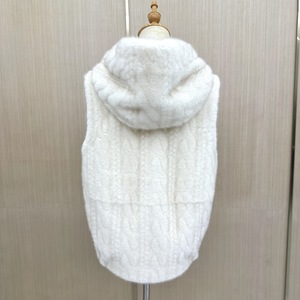 Gilet de luxe en fausse fourrure Cardigan Style fermeture éclair torsion gaufrage veste <span class=keywords><strong>sans</strong></span> manches vêtements d'extérieur décontractés bouton décoration imprimé revêtement - Product Image 3