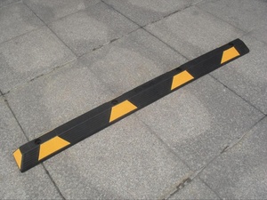 <span class=keywords><strong>Butée</strong></span> de stationnement en caoutchouc de haute qualité pour allée, réfléchissante, en plastique, pour <span class=keywords><strong>garage</strong></span>, <span class=keywords><strong>butée</strong></span> de <span class=keywords><strong>roue</strong></span> en caoutchouc - Product Image 3