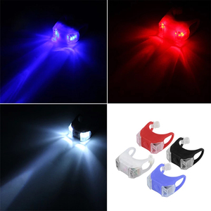 Sixième génération grenouille lampe Double oeil lampe Balance voiture landau Silicone voyant d'avertissement vélo lumière accessoires - Product Image 6