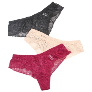 Pour femmes européennes et américaines : <span class=keywords><strong>String</strong></span> sexy en dentelle ajourée à motif floral hydrosoluble, taille basse, style shorty bikini demi-hanche - Product Image 5