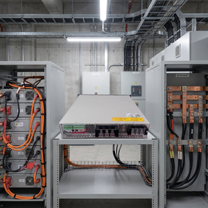 Convertidor Modular Flexible de 100KW, 50KW, 30KW, Diseño Apilable para Sistemas Paralelos de Batería a Autobús - Product Image 3