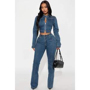 Ensemble en jean personnalisé 2026 pour femme : veste courte à manches longues et jean, tenue 2 pièces style Y2K en coton avec détails de fermeture éclair - Product Image 1