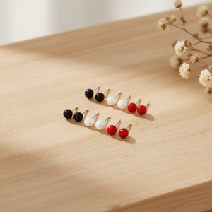 Orecchini a Perno in Acciaio Inossidabile con Perle, Set da 12 Pezzi, Colori Misti Nero Bianco Rosso, Gioielli Raffinati per Donne - Product Image 3