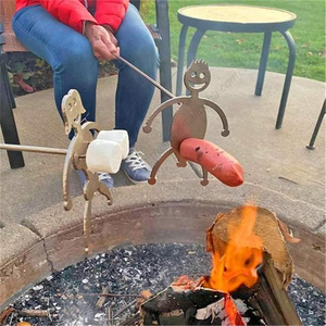 Venta al por mayor T302 Soporte para barbacoa al aire libre con forma humana, Asador de perritos calientes, Palitos para asar algodón de azúcar - Product Image 3