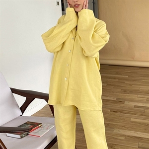 <span class=keywords><strong>Ensemble</strong></span> de pyjamas personnalisés en satin pour femmes en soie populaires de printemps pyjamas de nuit vêtements de nuit pour femmes 2024/ - Product Image 3