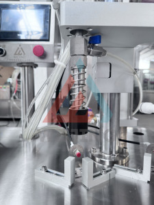 Machine aérosol semi-automatique efficace pour les fonctions de nettoyage de sertissage d'huile de peinture pour les cosmétiques - Product Image 4