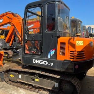 Excavadora Usada DOOSAN DH60 Corea 6 TONELADAS 2024, Capacidad de Cucharón 0.2m, Buen Estado, DH60-7 5t 6t Mini Excavadora Pequeña 0.2m³ Yanmar - Product Image 1