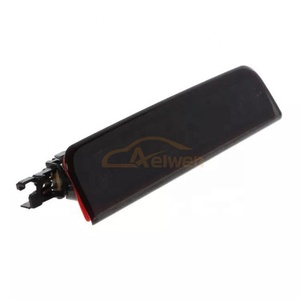 3ème <span class=keywords><strong>feu</strong></span> <span class=keywords><strong>stop</strong></span> supplémentaire auxiliaire droit utilisé pour Vw OE NO. Référence: 2K0945087C - Product Image 1