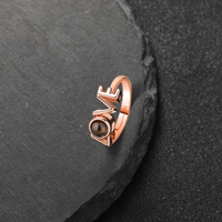 Bague de projection photo ajustable en or rose avec lettre d'amour et image cachée « Je t'aime » – Cadeau pour femme