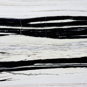 หินอ่อนอินเดียสีขาวแพนด้า คุณภาพดีเยี่ยม สวยงาม ขัดเงา แผ่นใหญ่ 2/3 ซม. สำหรับเคาน์เตอร์ครัว ห้องน้ำ พื้นตกแต่ง และผนัง - Product Image 1