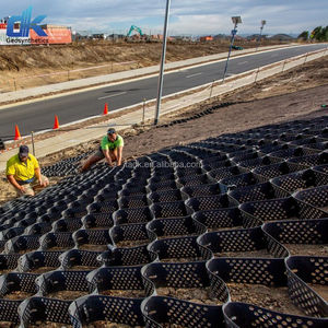 Geocelda <span class=keywords><strong>de</strong></span> HDPE Ecológica y Resistente a la Corrosión para Muros <span class=keywords><strong>de</strong></span> Contención <span class=keywords><strong>de</strong></span> Taludes, Geocelda Instalada Alrededor <span class=keywords><strong>de</strong></span> Curvas, Tuberías u Otras Estructuras - Product Image 2