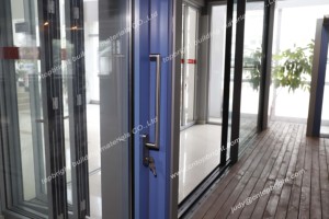 <span class=keywords><strong>Schuco</strong></span> ASS70 HI กระจกเทมเปอร์อลูมิเนียมบานเลื่อนลานประตูระบบที่มีหน้าจอ - Product Image 3