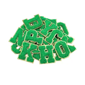 Großhandel Hut-Patches mit Klebstoff Anpassung selbstklebende Chenille-Buchstaben-Patches tiefgrüne Stickerei-Patches