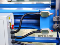 Machine à plier électrique BYFO pour tôles d'une épaisseur de 1,5 mm