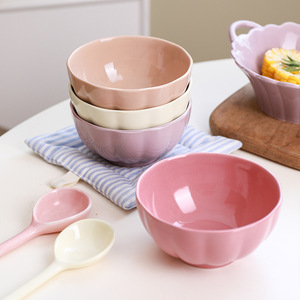 Vente - Ensemble de vaisselle en céramique moderne noir et blanc - Bol en porcelaine de 4,5 pouces - Product Image 1