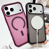 Coque de téléphone mobile fabriquée en Chine, MOQ 500, pour iPhone 18 Pro Max, finition mate, étui de luxe, best-seller pour 18 Pro Max 17, étui magnétique de luxe.