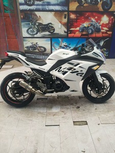 Motocicleta <span class=keywords><strong>Kawasaki</strong></span> "Little Ninja" de Segunda Mano, 2 <span class=keywords><strong>Cilindros</strong></span>, Refrigerada por Aire, <span class=keywords><strong>250cc</strong></span> - Product Image 5