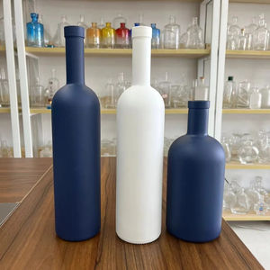 Botella de vidrio para Oliver Oil Gin Rum Tequila Whisky Brandy Botella de vodka <span class=keywords><strong>azul</strong></span> esmerilado personalizada con corcho y película retráctil - Product Image 1