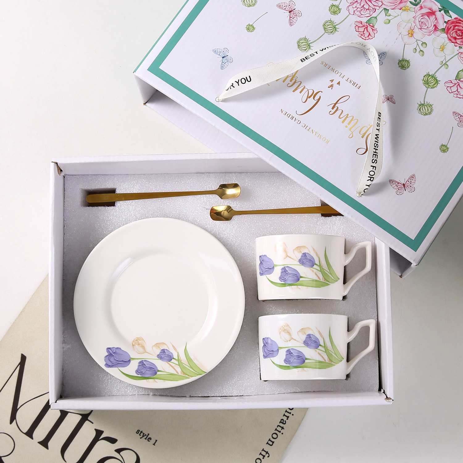 Type a, two cups and two plates (24 sets per box) - 230ml