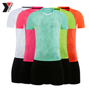 2020 Neues Design Drucken Sie Ihr Eigenes Logo Angepasstes Logo Großhandel Fußball-Teamkleidung Fußballtrikot Fabrikpreis - Product Image 1