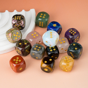 Pierre précieuse naturelle sculptée à la main Quartz cristal dés énergie pierre Six faces dés Mini poche pierre précieuse Figurine pour jeu de table - Product Image 3