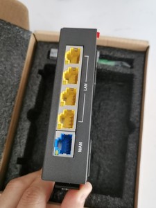 PLC Controller Sensor Industrial 4G Wireless <b>Router</b> Vehicle Mounted SIM Card WiFi Networking Brand New Original R300A - Product Image 5