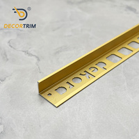 DECORTRIM Profilé d'escalier en aluminium en forme de L avec base antidérapante dentelée pour la protection des bords des marches