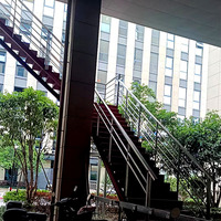 Escalier en acier en L pour hôtel, personnalisé, extérieur, moderne, minimaliste, pour usine, escalier public, soudé