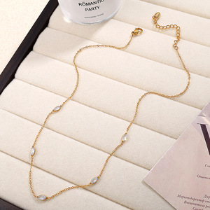 Collar de acero de titanio chapado en oro con diseño de gota de agua de cristal para mujer, joyería de fiesta - Product Image 3