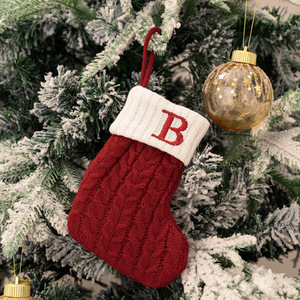 Chaussettes de Noël rouges avec lettres de l'alphabet flocon de neige, en tricot polyester/lin/velours, décorations suspendues pour sapin de Noël - Product Image 4