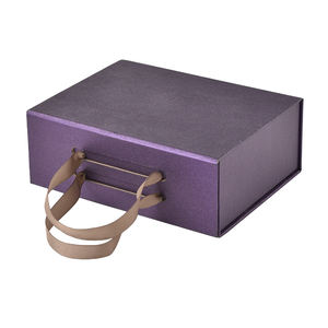 Caja de Regalo Magnética Personalizada de Lujo en Color Morado, Tipo Mini Maleta, para Joyería y Perfume - Product Image 1